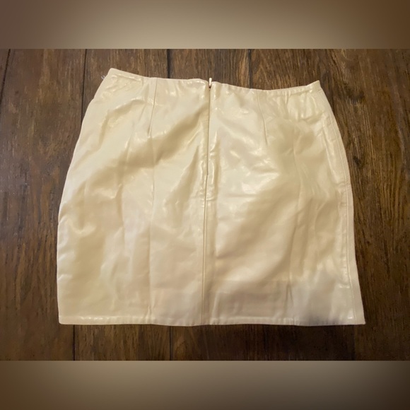 Lamarque Aricia White Leather Cream Skirt Size 4 C2 - Picture 4 of 8